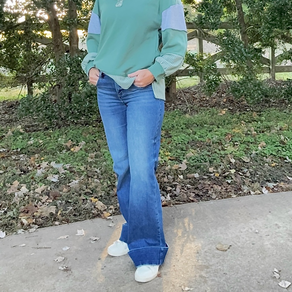 Tummy Control High Rise Wide Cuffed Ankle Denim - Picture 4 of 4